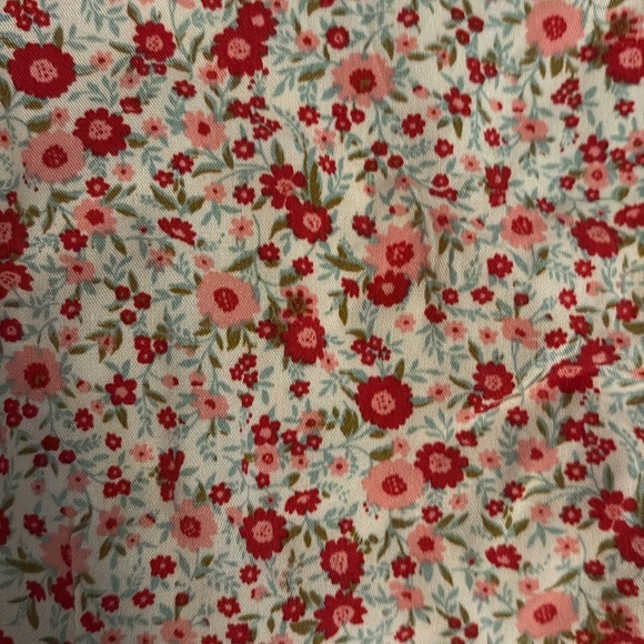 Small Motel Rocks Top - Picture 3 of 3